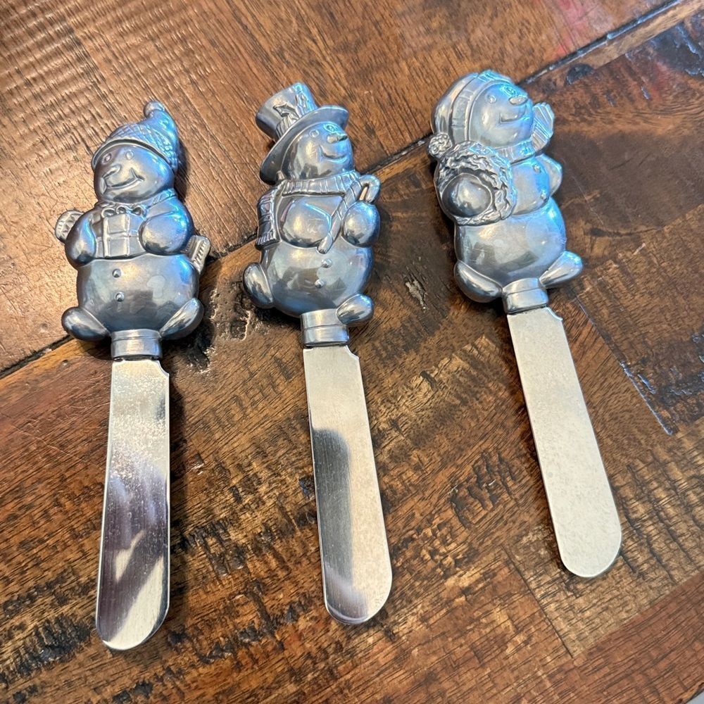 Lenox Yuletide Snowman Holiday Spreaders Christmas cheese knives
